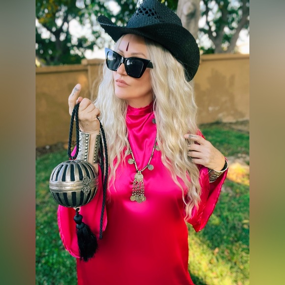 Gorgeous Indian Vintage tassel Bag - Picture 9 of 9